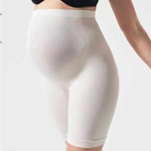 BLANQI Everyday 
Maternity Belly Support Girlshort